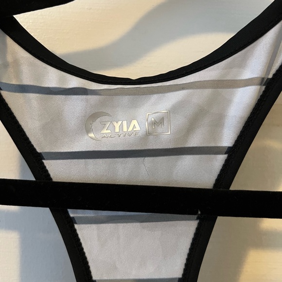 Zyia Active Camo Tank Top - Picture 2 of 6